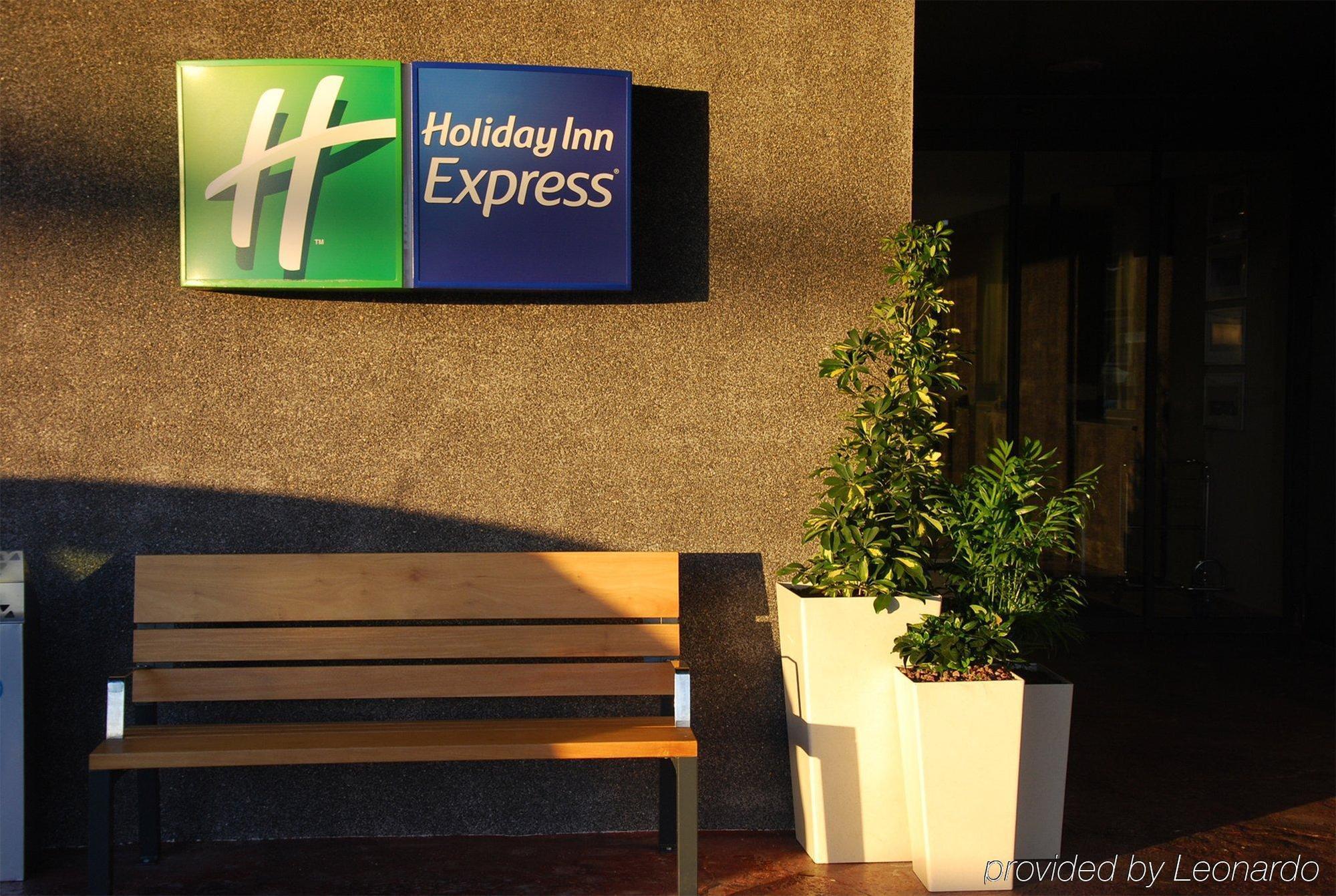 Holiday Inn Express Campo De Gibraltar-Barrios, An Ihg Hotel Los Barrios Exterior photo